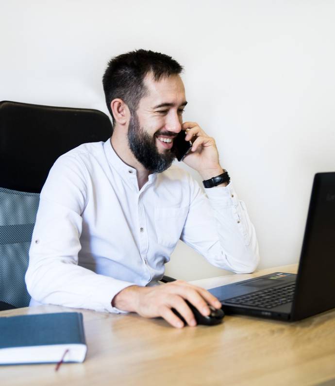 business-man-4634538_1280