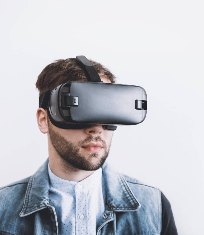 virtual-3460451_1280